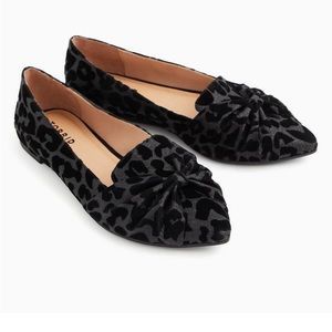Pointed Toe Loafer Shimmer Bow